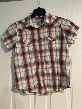 Wrangler White Red and Navy Plaid Short Sleeve Button-Down